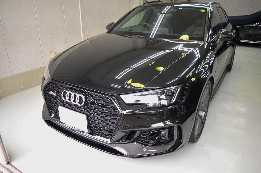 アウディ RS4 アバント カーフィルム施工事例