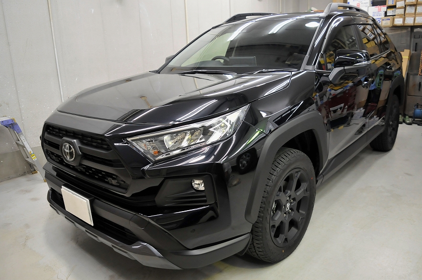 トヨタ  RAV4　カーフィルム施工事例