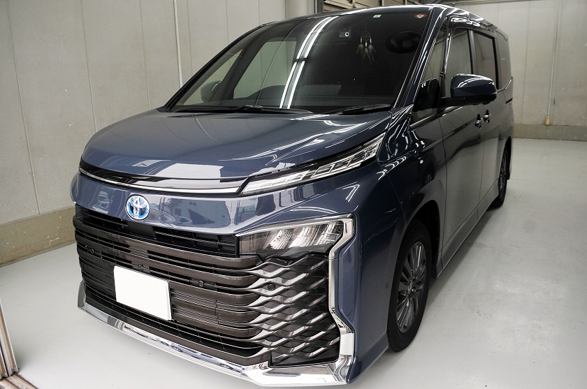 トヨタ ヴォクシー　カーフィルム 施工例