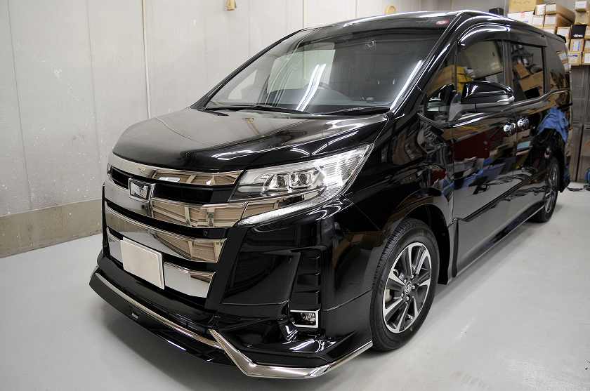 トヨタ ノア　カーフィルム 施工例